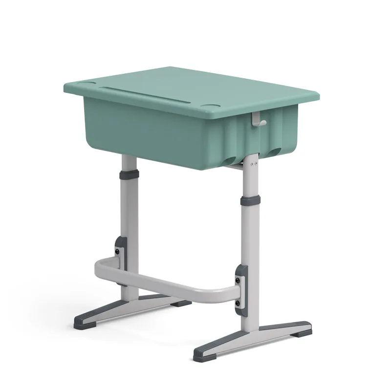 

Столы и стулья можно регулировать по высоте, а столы для учащихся начальных и средних школ — это простые письменные столы.