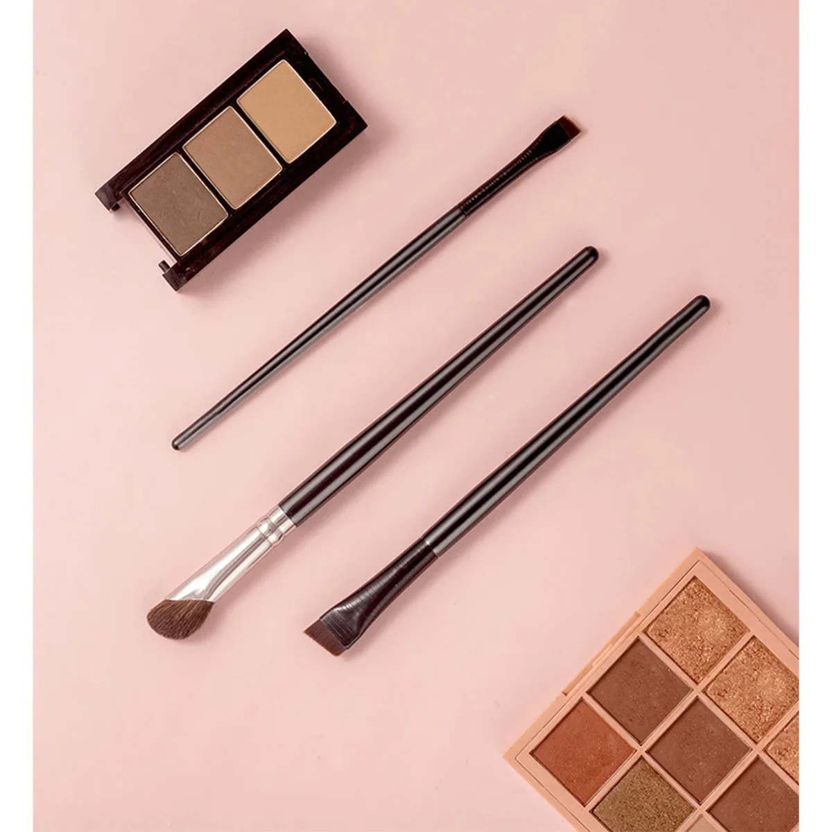 3本のメイクブラシセット、鼻輪郭、眉毛アイライナーブラシ付きプロフェッショナル化粧品ツールキット