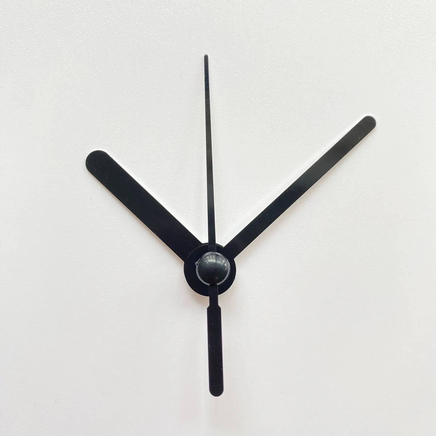 

Short Clock Hands Black DIY Clock Mechanism for Wall Small Watch Office Desk Bedroom Children's Alarm Decoration