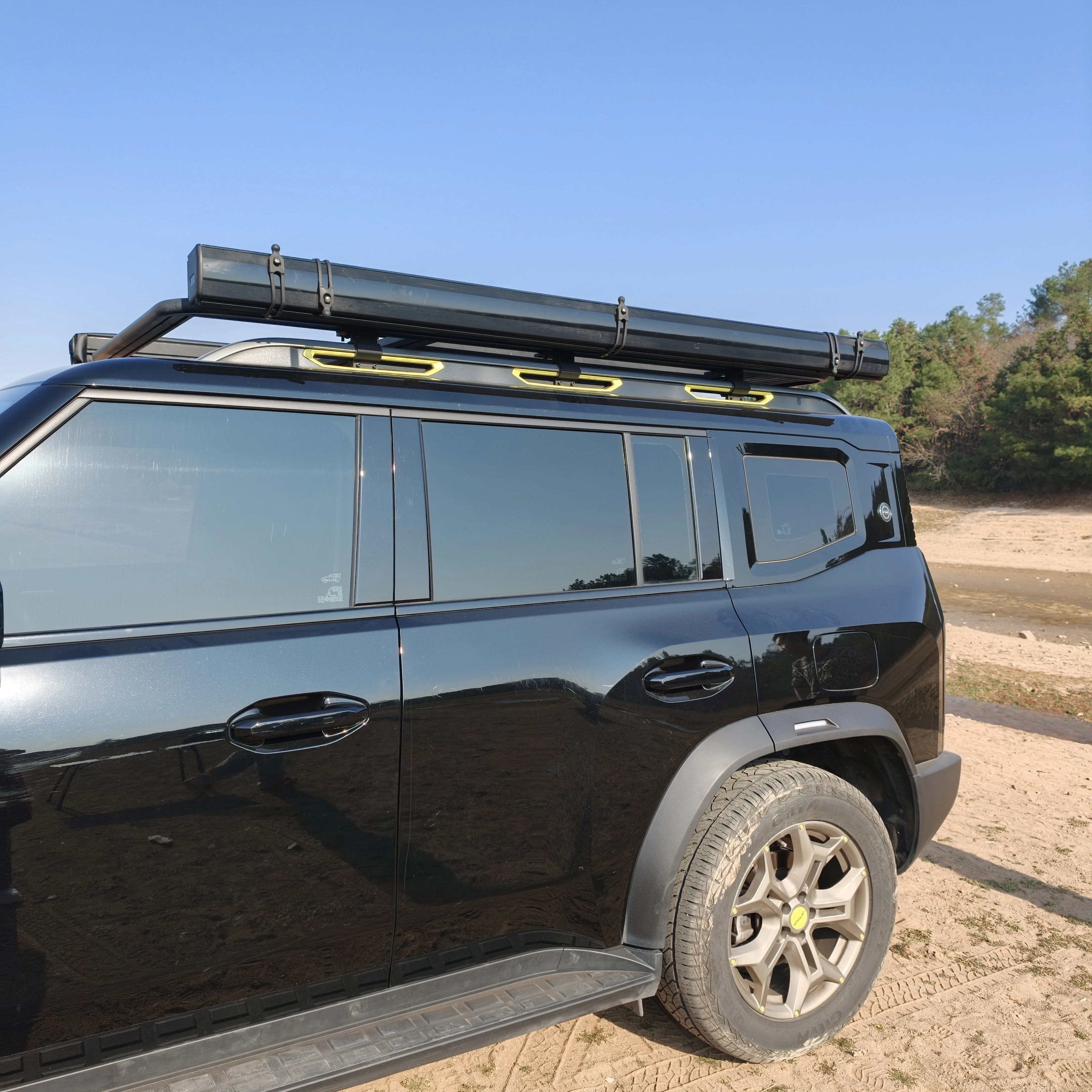 Dream Car 2*2.5m Hard Case Car Roof Side Awning With Led Made In Aluminium Shell With High Quality