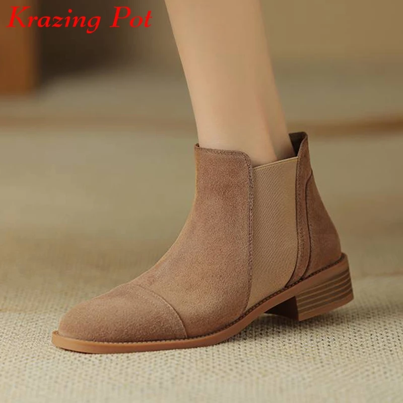 

Krazing Pot Cow Suede Round Toe Thick Low Heels Fashion Chelsea Boots Slip On Office Lady Chic Design Ins Concise Ankle Boots