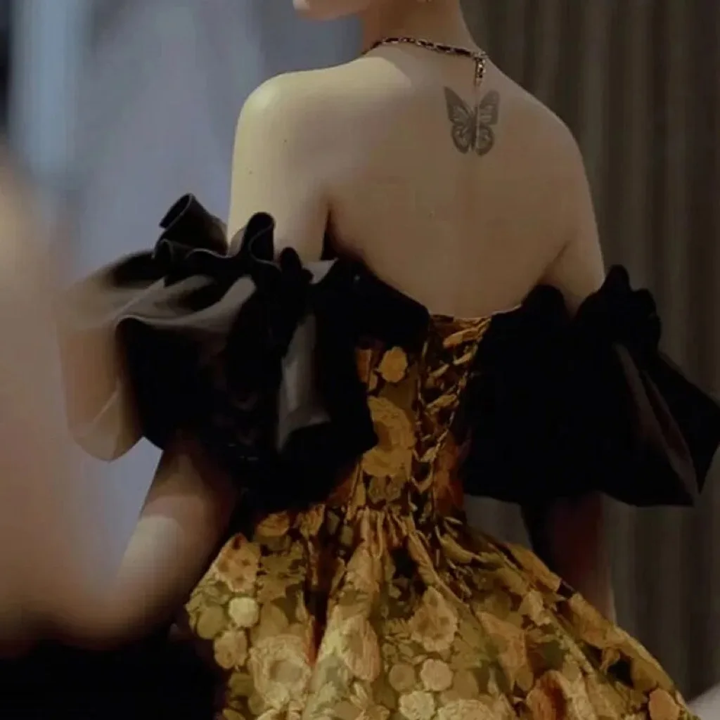 Vestidos de fiesta de Jacquard amarillo de lujo, satén Floral con hombros descubiertos, princesa sin tirantes, vestidos de noche de fiesta con temperamento de corte para mujer, novedad