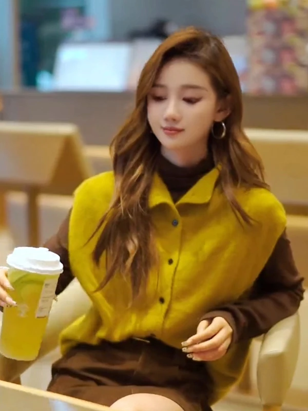 

Корейский вязаный жилет-свитер с V-образным вырезом для женщин, осенне-зимняя новинка, желтый, для многослойного образа, облегающий трикотажный топ