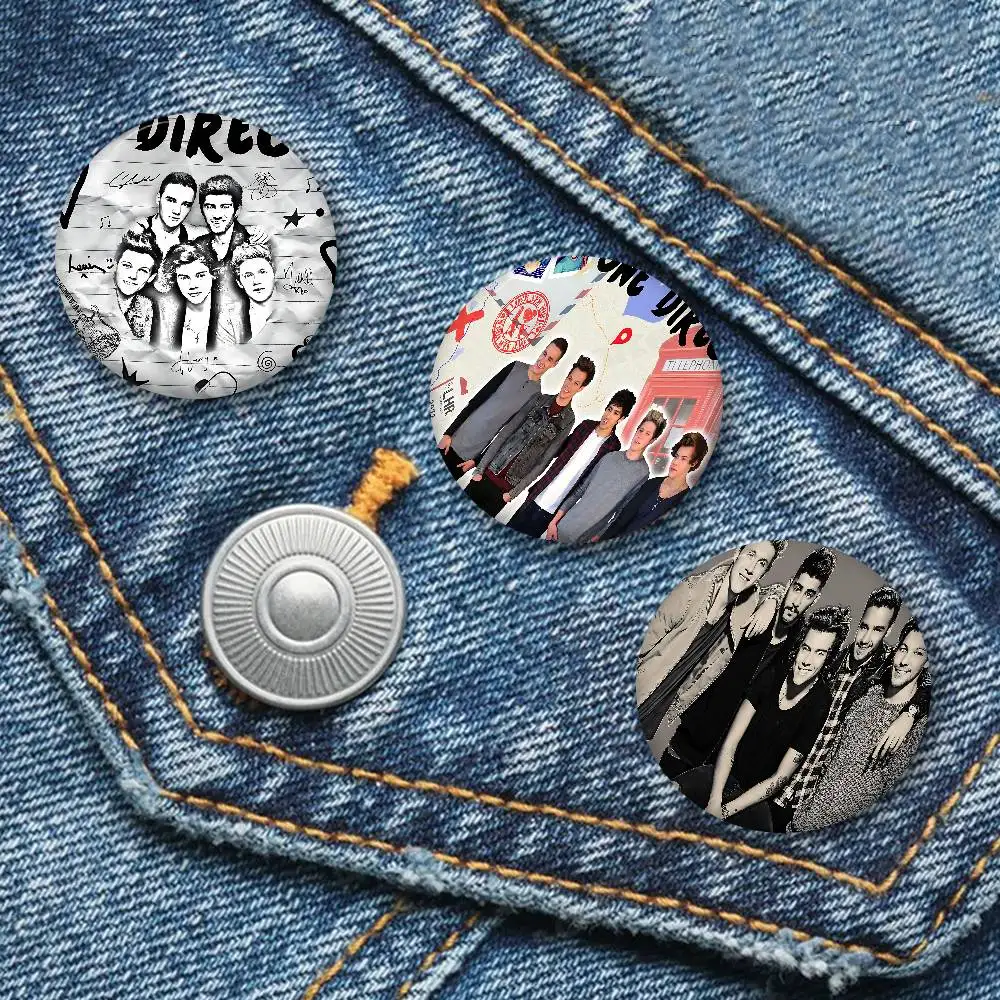 O-One Band Directions Music 58mm Cute Anime Figure Icon Badge Handmade Tinplate Brooch for Backpack Clothes Chest Ornament Gifts