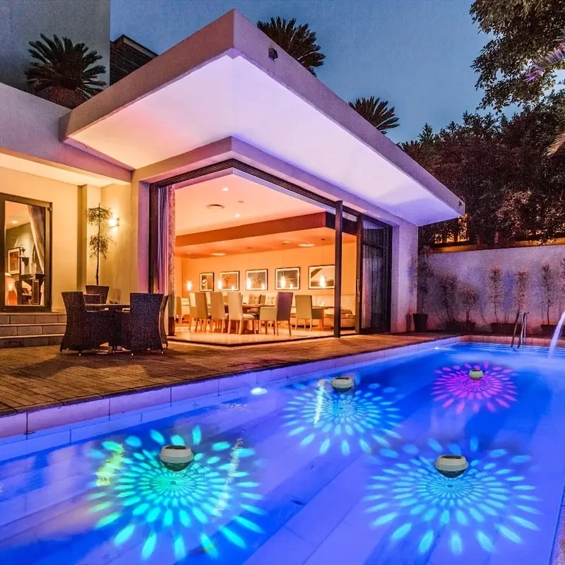 Solar floating pool light, LED automatic lighting at night, automatic charging and turning off lights during the day, colorful