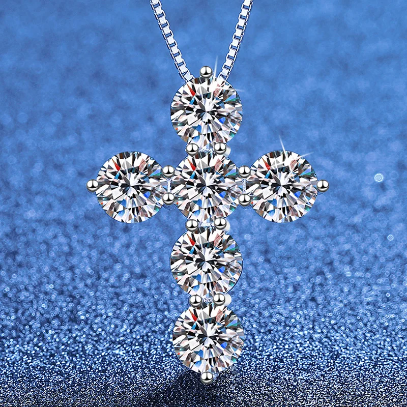 

Super Flash 4.8-carat Cross Inlaid Moissanite Necklace Platinum PT950 18K Gold Premium MoissaniteLight Luxury FashionAccessories