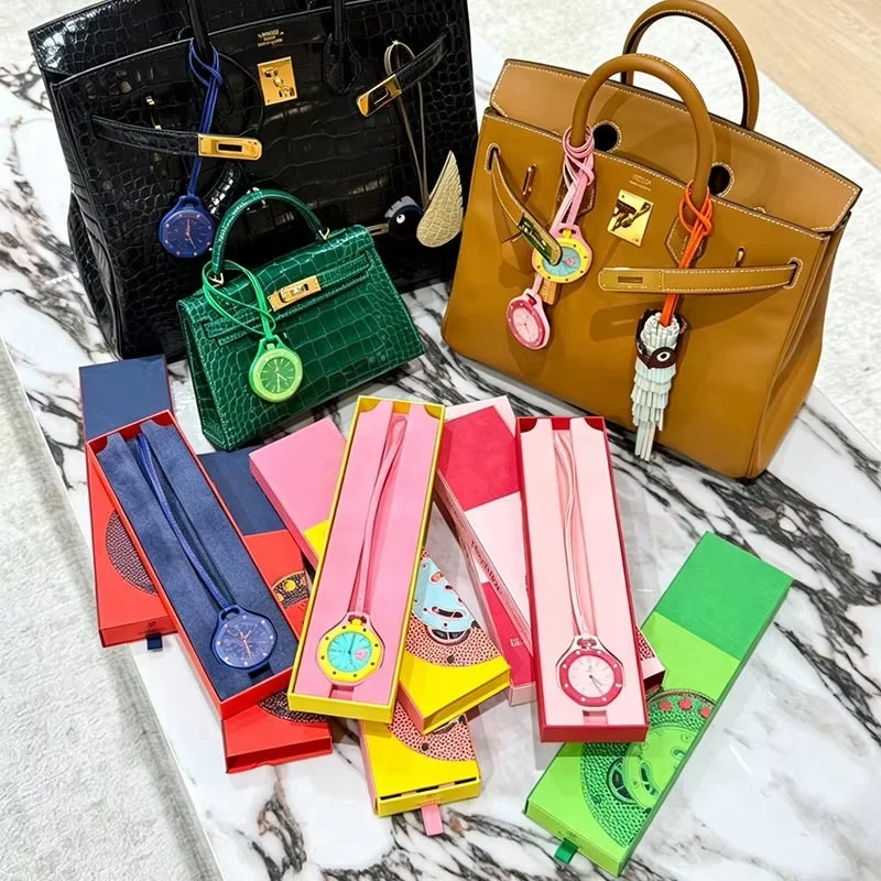 

Epoper Pocket Watch Random Col Blind Box Oak Style Bioceramic Octagon Three Hands Colorful Lanyard Bag Pendant Fashion