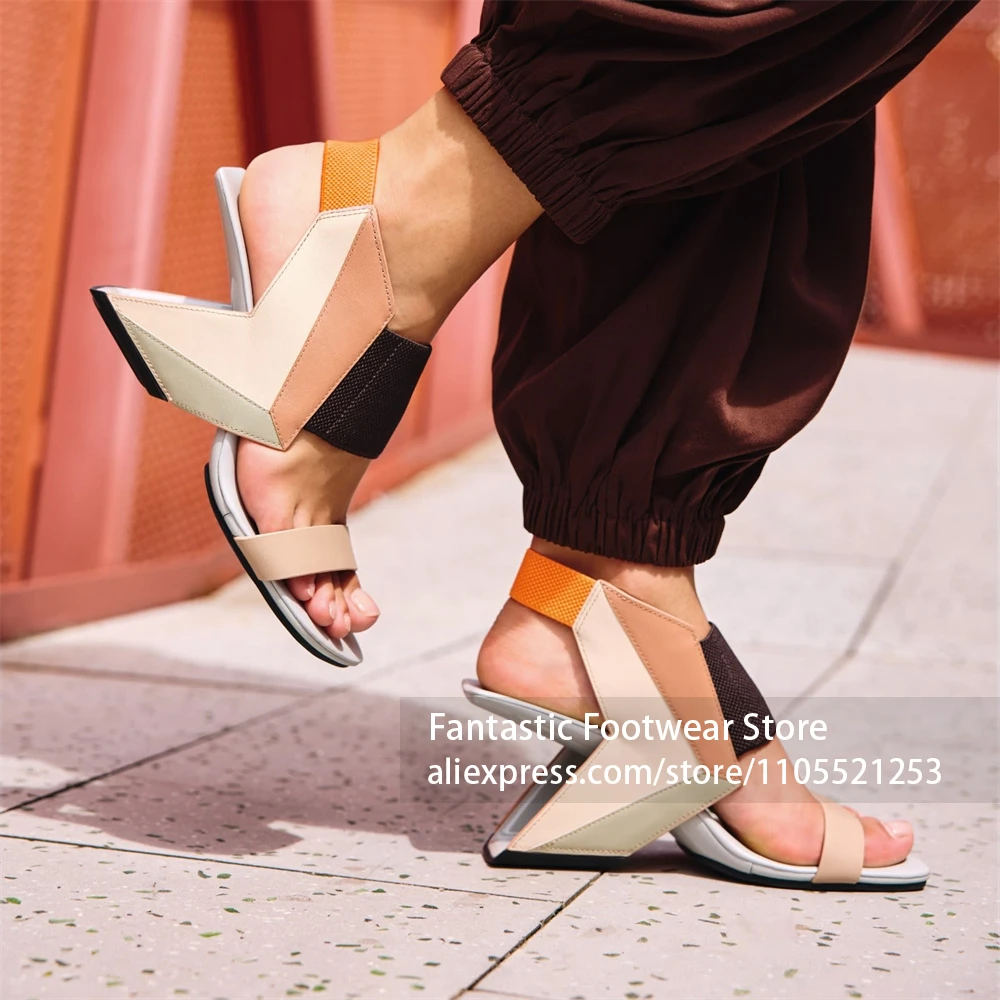Sandali con Tacco Asimmetrico  - Summer Clothing Colors recensione e prezzo
