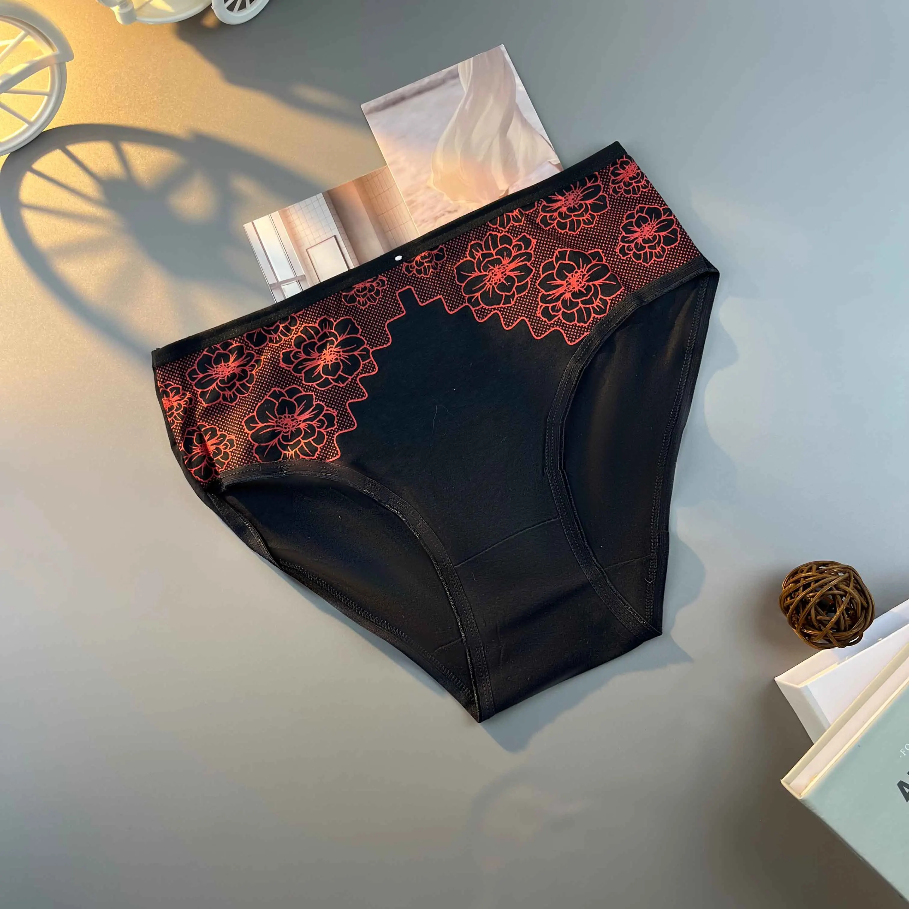 [15pcs 여성용 팬티] 꽃무늬 프린트, 미드라이즈, 부드럽고 편안한 통기성 신축성 있는 속옷 팬티(6가지 색상 무작위 배송)