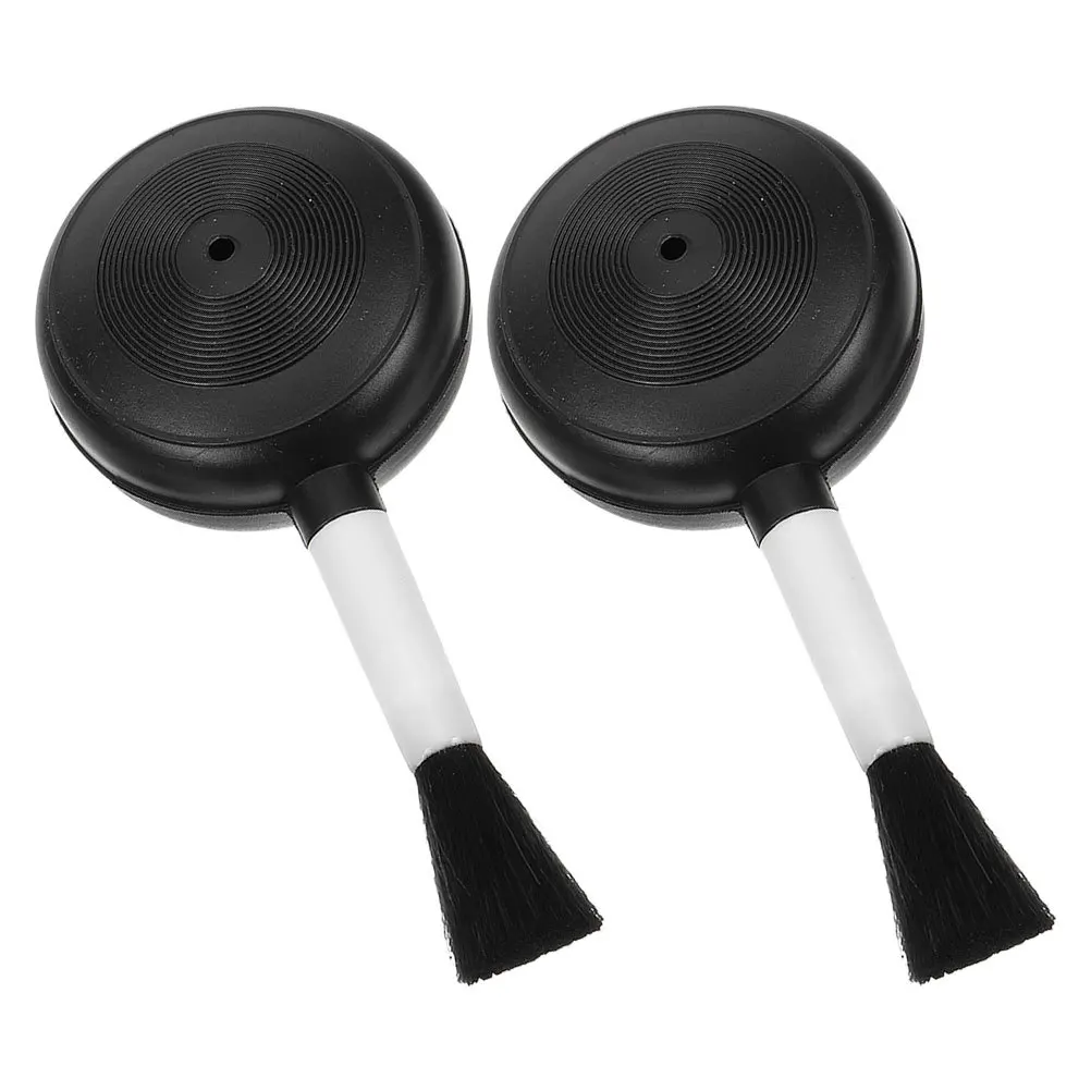 แปรงเป่าลมทำความสะอาดเลนส์กล้อง 2 ชิ้น แปรงพลาสติกนุ่มสำหรับทำความสะอาดแป้นพิมพ์แล็ปท็อป พีซี เซ็นเซอร์ และอุปกรณ์ถ่ายภาพ