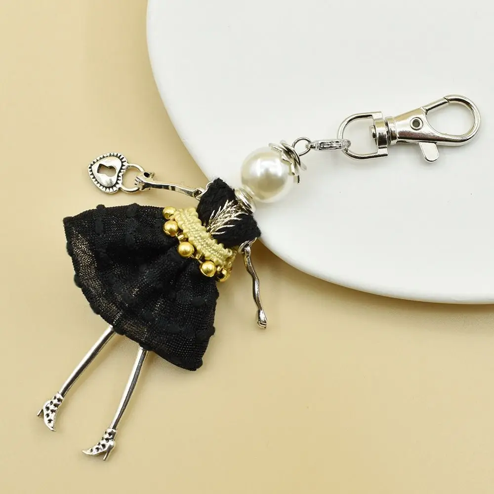 Cute Doll Charm Keychain Bag Charms Ornament Handmade Key Ring Women Car Pendant Girl Gift Bag Pendant Metal Key Chain