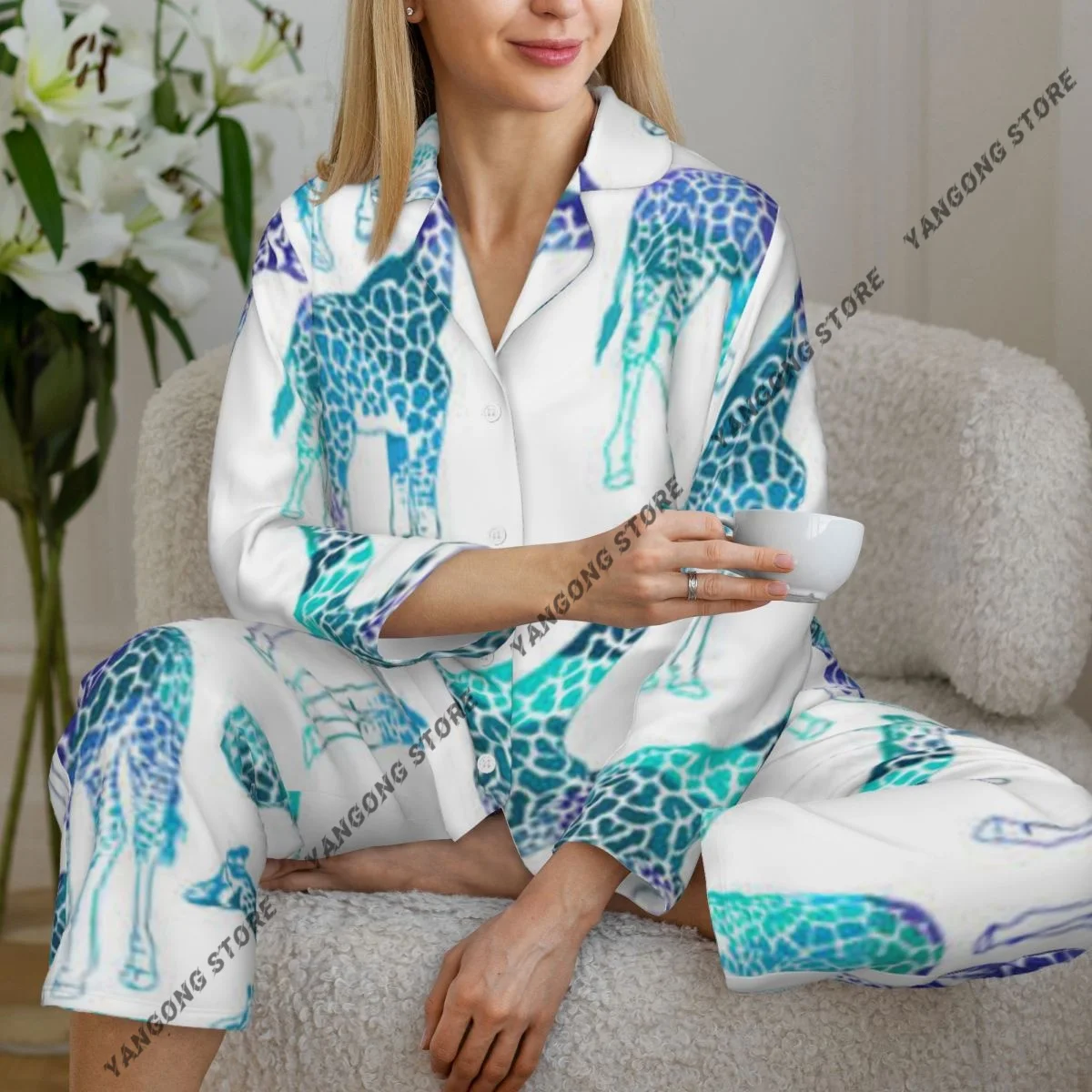 Spring and Autumn Long Sleeve Pants Pajamas Loungewear Set Giraffe Sitting Eating Walking Women's Pull Edge Loose Sleeping Suit