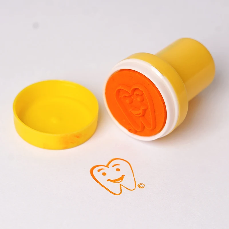 10pcs Colorful Tooth Smiling Shape Stamper Cute Dentist Gift for Kid Children Cartoon Stamp Dentistry Gifts Souvenirs