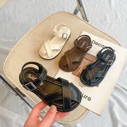 Le scarpe con cinturino a T da ragazza scavano fuori i bambini classici morbidi in stile britannico Mary Janes 22-36 sandali estivi per bambini con punta tonda per neonati