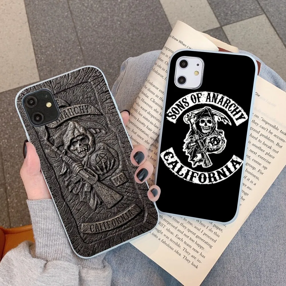 Sons Of Anarchy TV Phone Case For IPhone 14 11 12 13 Mini Pro Xs Max 8 7 6 6S Plus X XR Solid Candy Color Case