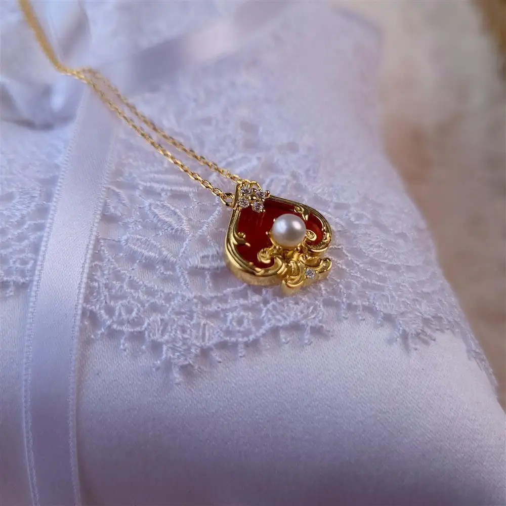 Europe and America Gold Color Invisible Inlaid Red Zircon Peach Heart Poker Necklace Women's High End Banquet Jewelry Necklace