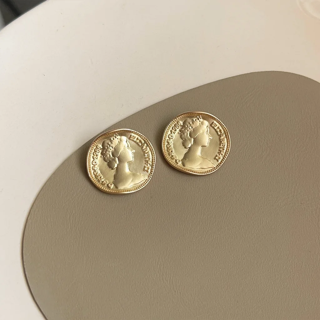 DIY accessories Baroque style freshwater pearl earrings women's niche retro gold coin portrait stud earrings personalized design view 3