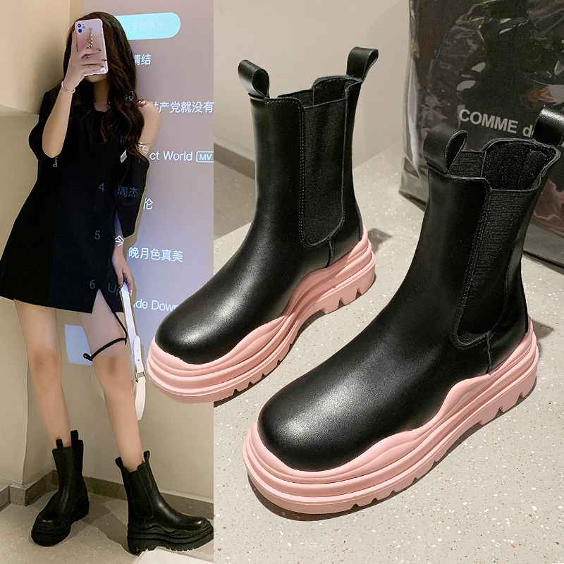 2024 New Womens Platform Bare Boots Brand Design autunno Platform Shoes stivali Chelsea da donna Fashion Ladies Boot Shoes Plus Size