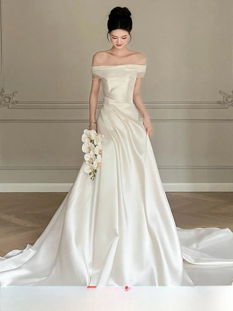 

Ele One-oulder Bridal Gown in Satin White for Young Brides 8-25 Years Old Simptic Long Dr with out Door Usage