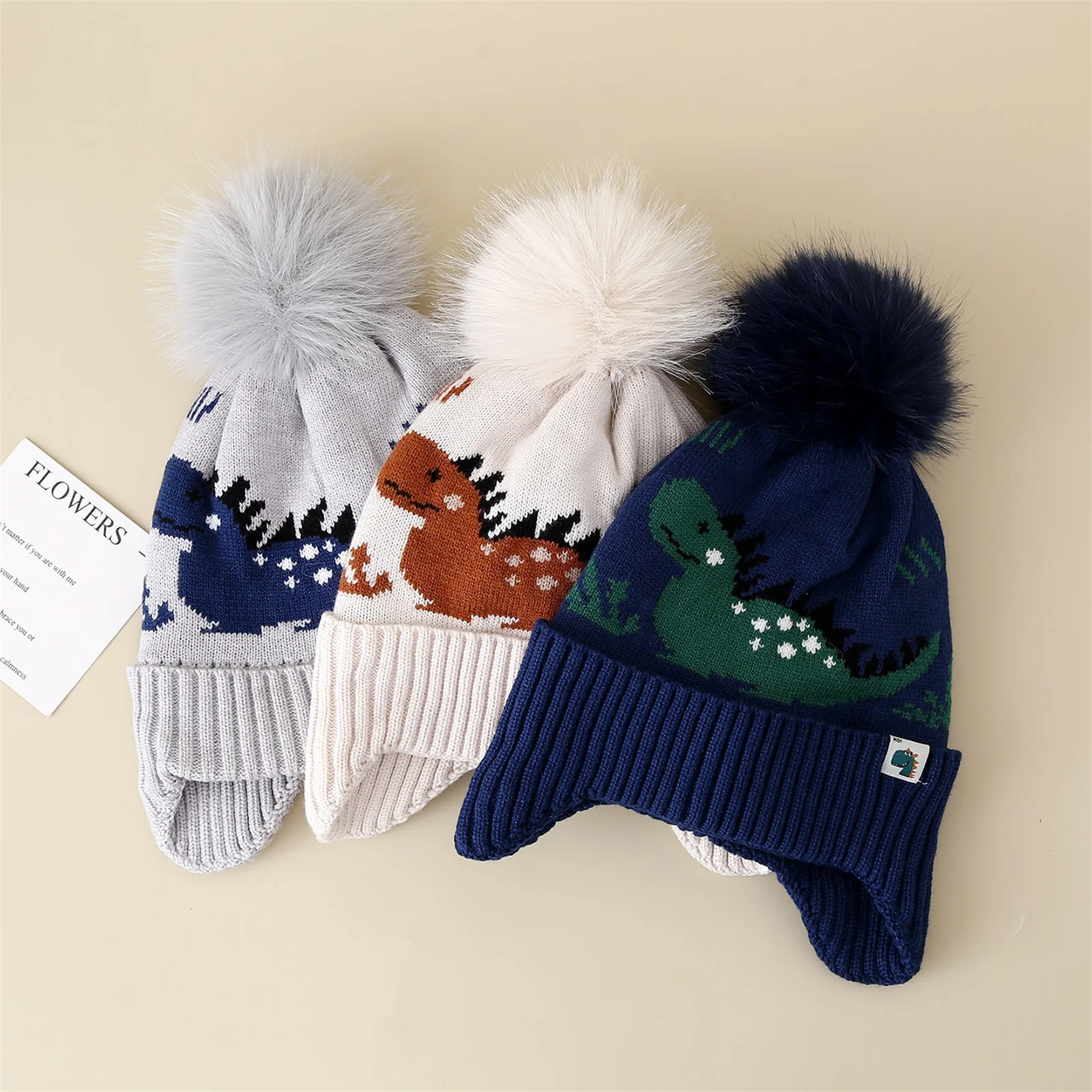 Czapka z uszkami dinozaura Suefunskry dla dzieci w wieku 3-8 lat, miękka, urocza, ciepła zimowa nakrycie głowy