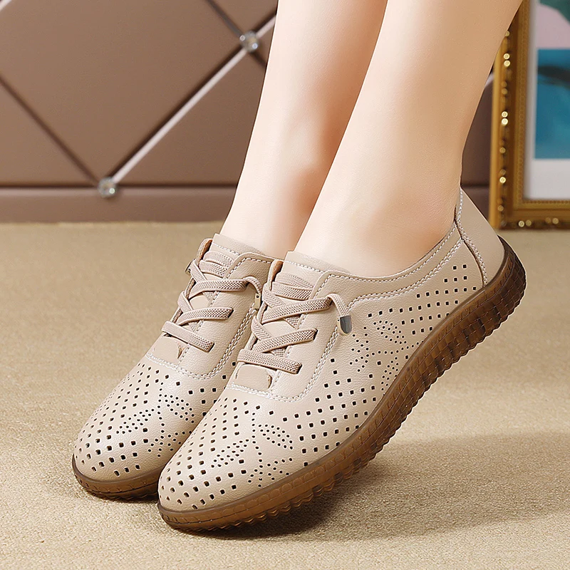 

New Spring and Summer Hollow Flat Mother Shoes Women Casual Shoes Simple White Shoes Wear-resistant Women Shoes Sneakers