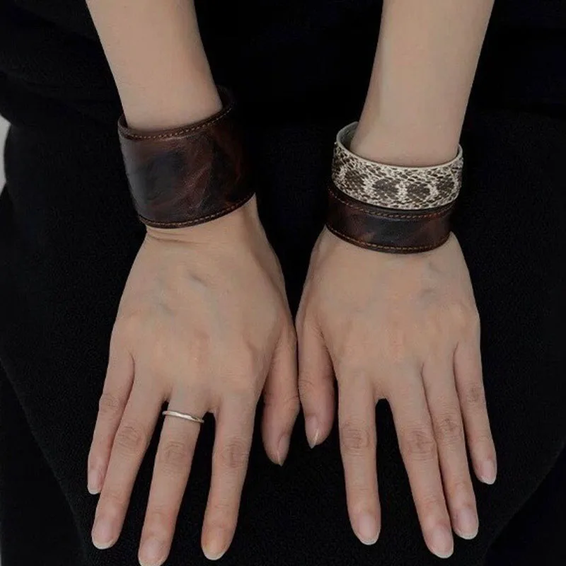 

New Vintage Wide Narrow Leather Bracelet for Women, Trendy, Simple, Personalized Couple Handmade Bracelet
