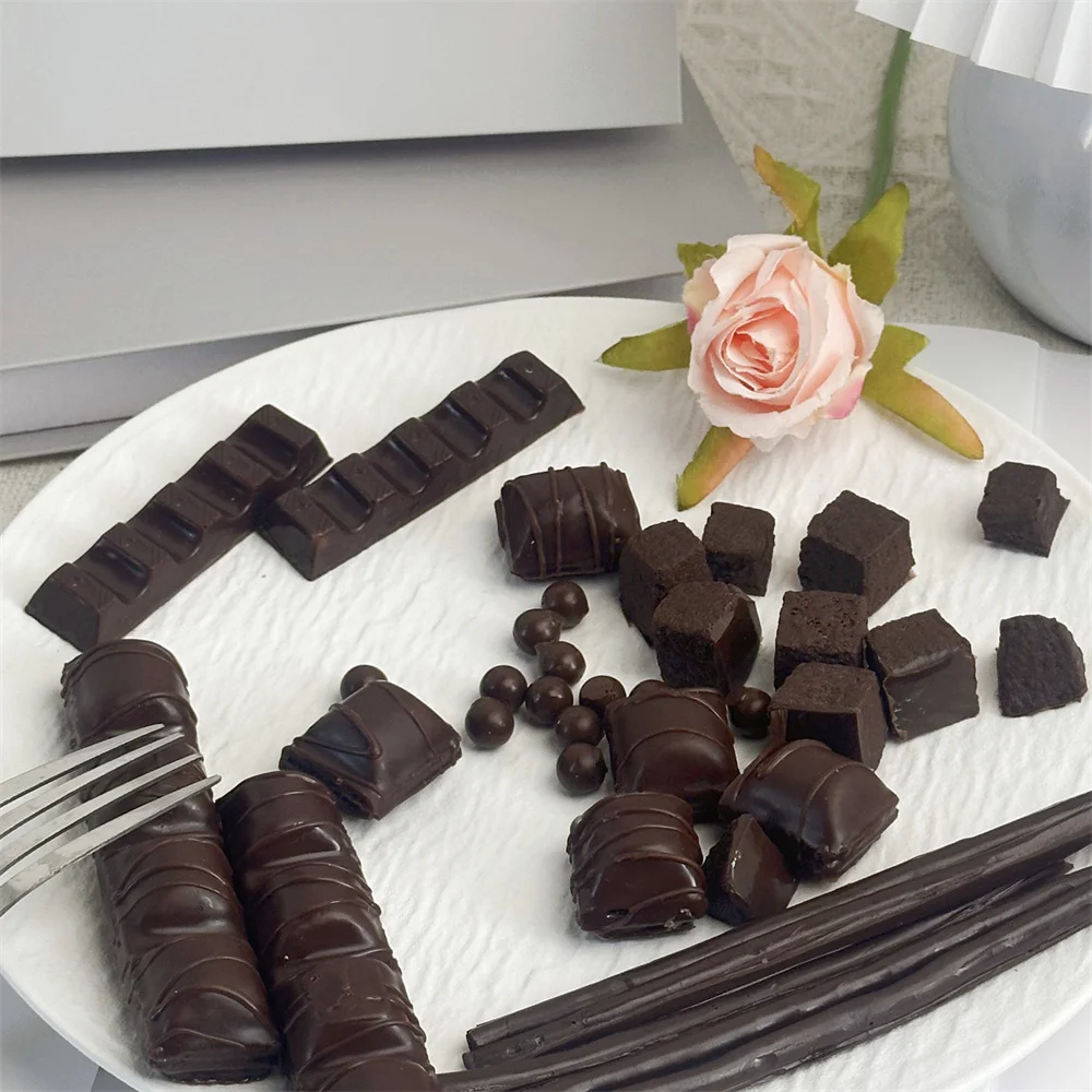 

Kinder Chocolate Vanilla Bean Square Chocolate Model Light Brown Rich PVC Decorative Prop Photography DIY Cakes Durable Asmr Toy