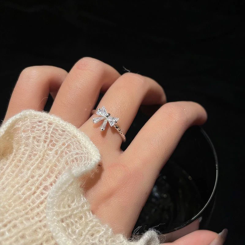 【P】New Arrived Romantic Lovely White Bowknot Rings Female With Shiny Bow Ring For Women Adjustable Ring Sweet Girly Heart Ring