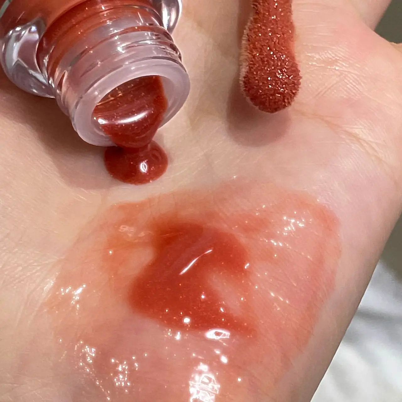 Light-Sensitive Lip Gloss, Long-Lasting Moisturizing and Not Easy to Come Off, Ultra-High Color Payoff, Autumn and Winter Liquid Lipstick, Lip Care, Women's Cosmetics, Valentine's Day, Christmas Gift