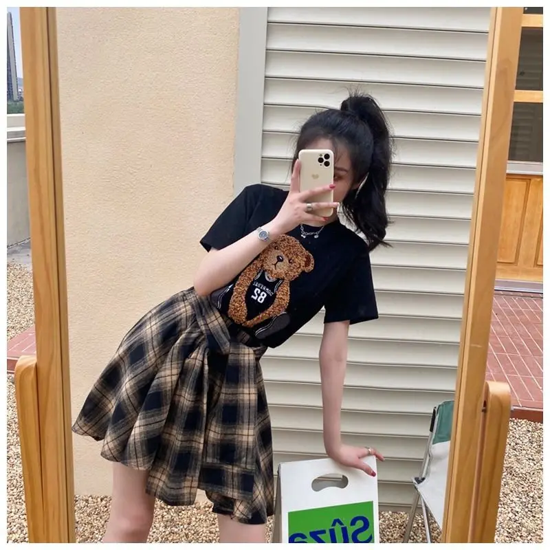 Spicy Girl Set Women\'s Summer Fashionable High Street Little Bear Printed T-shirt+Slimming Plaid Skirt Two Piece Set for Women