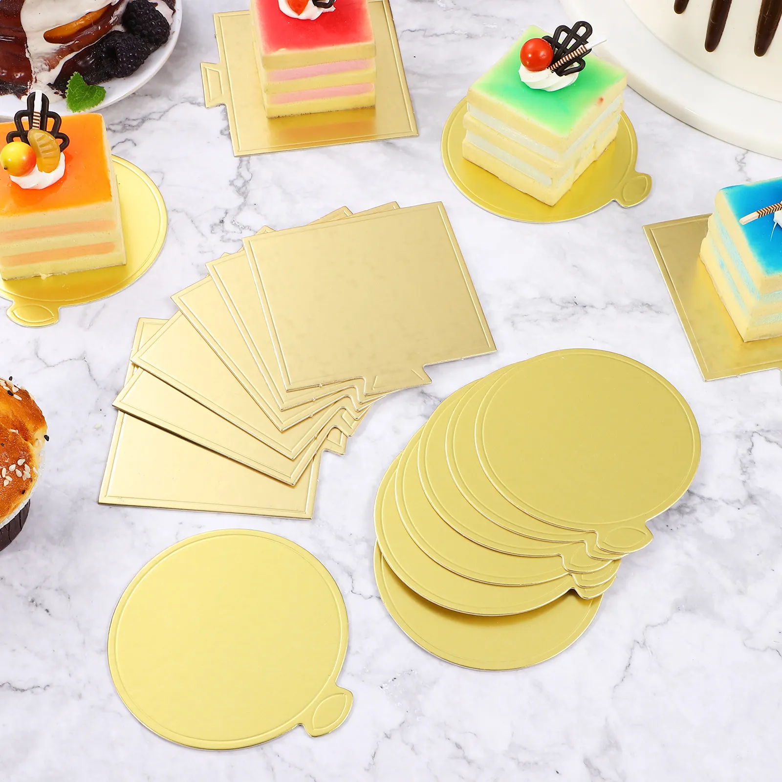

200Pcs Elegant Food Grade Cake Boards Square Round Cake Base Tray Dessert Boards Cupcake Display Tray Baking Supply