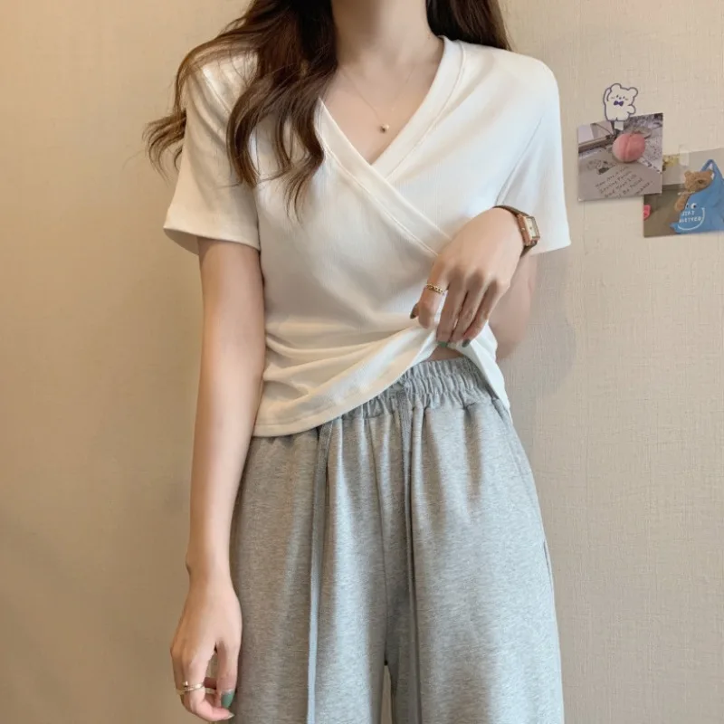 Women Cross V-Neck Short Sleeve T-Shirt New Summer Style Designed Slim Fit Flattering Short Cut Trendy Slim Student Tops T-Shirt
