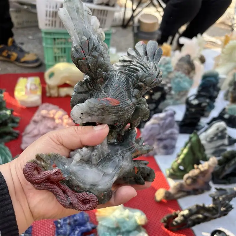 Natural Blood Stone Eagle Carving Crystal Healing Reiki Halloween Gift Festival Craft For Decoration 1pcs