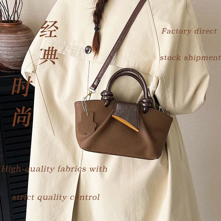 حقيبة كتف واسعة لخريف وشتاء 2025، محفظة كروس لوكس للنساء، حقيبة ركاب بسيطة، حقيبة حبال من النهار إلى الليل