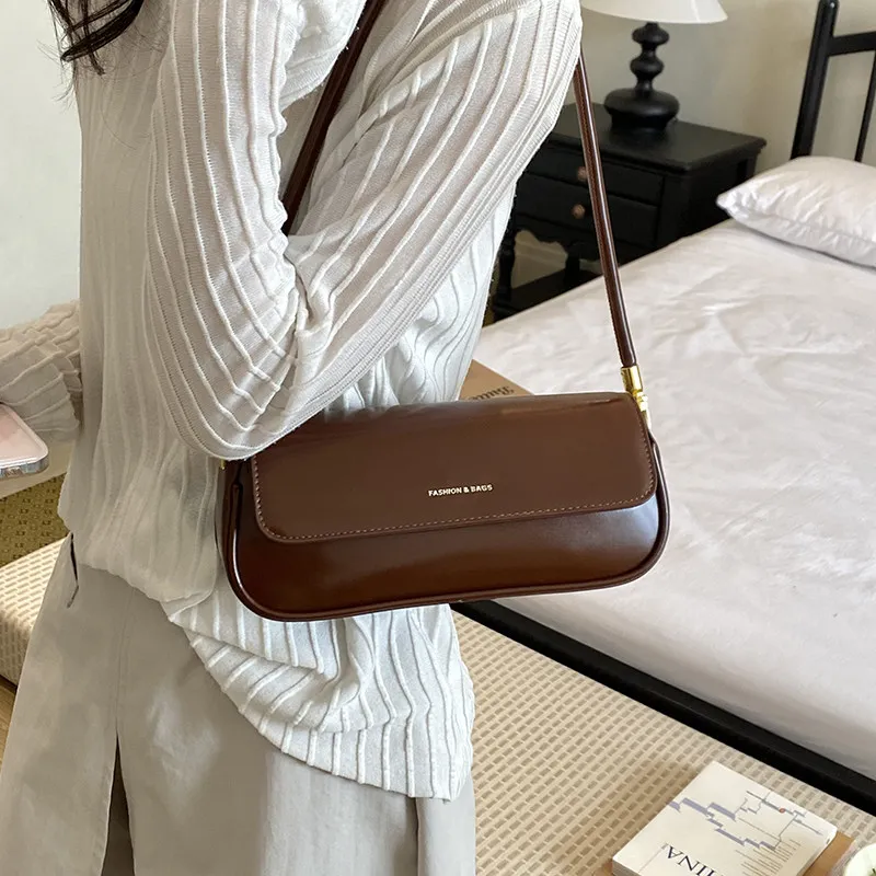 Simple Trend Burgundy Single Shoulder Bag Women New Casual Solid Color Letter Underarm Pack Versatile Commuting Female Handbags