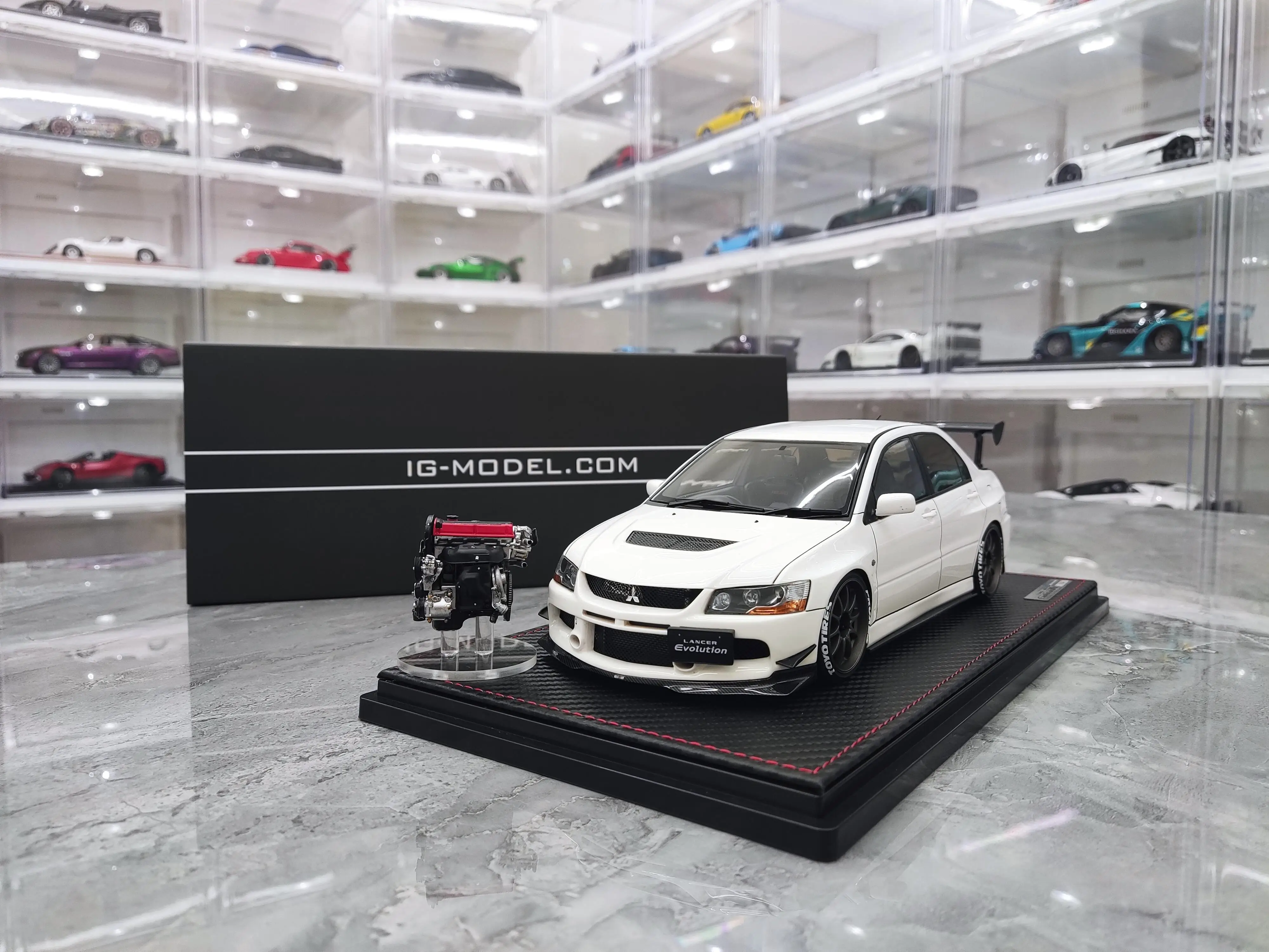 نموذج سيارة ثابت من لانسر إيفولوشن EVO IX CT9A ، أبيض مع محرك ، محاكاة JDM ، طبعة محدودة ، معدن من الراتنج ، هدية لعبة ، 1:18 ، IG