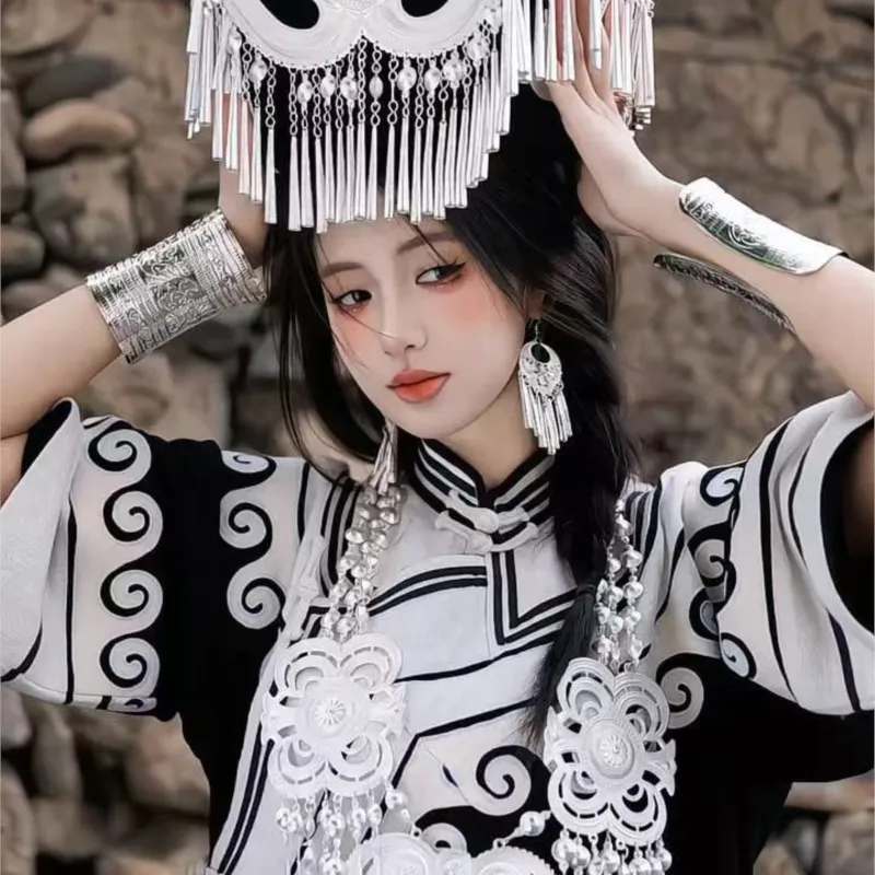 New ethnic-style clothing design with a printed style March 3rd set