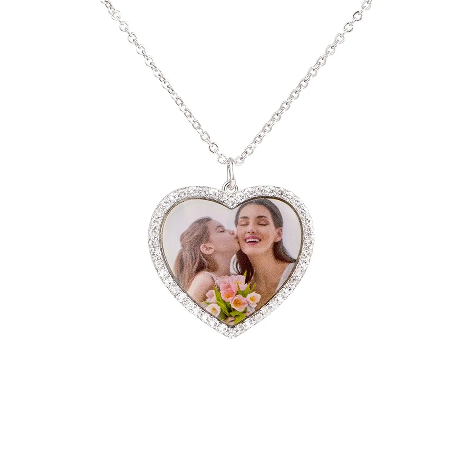 Engraved Heart Family Personalised Photo Necklace Custom Picture Name Necklace Stainless Steel Pendant Jewelry Gifts for Women