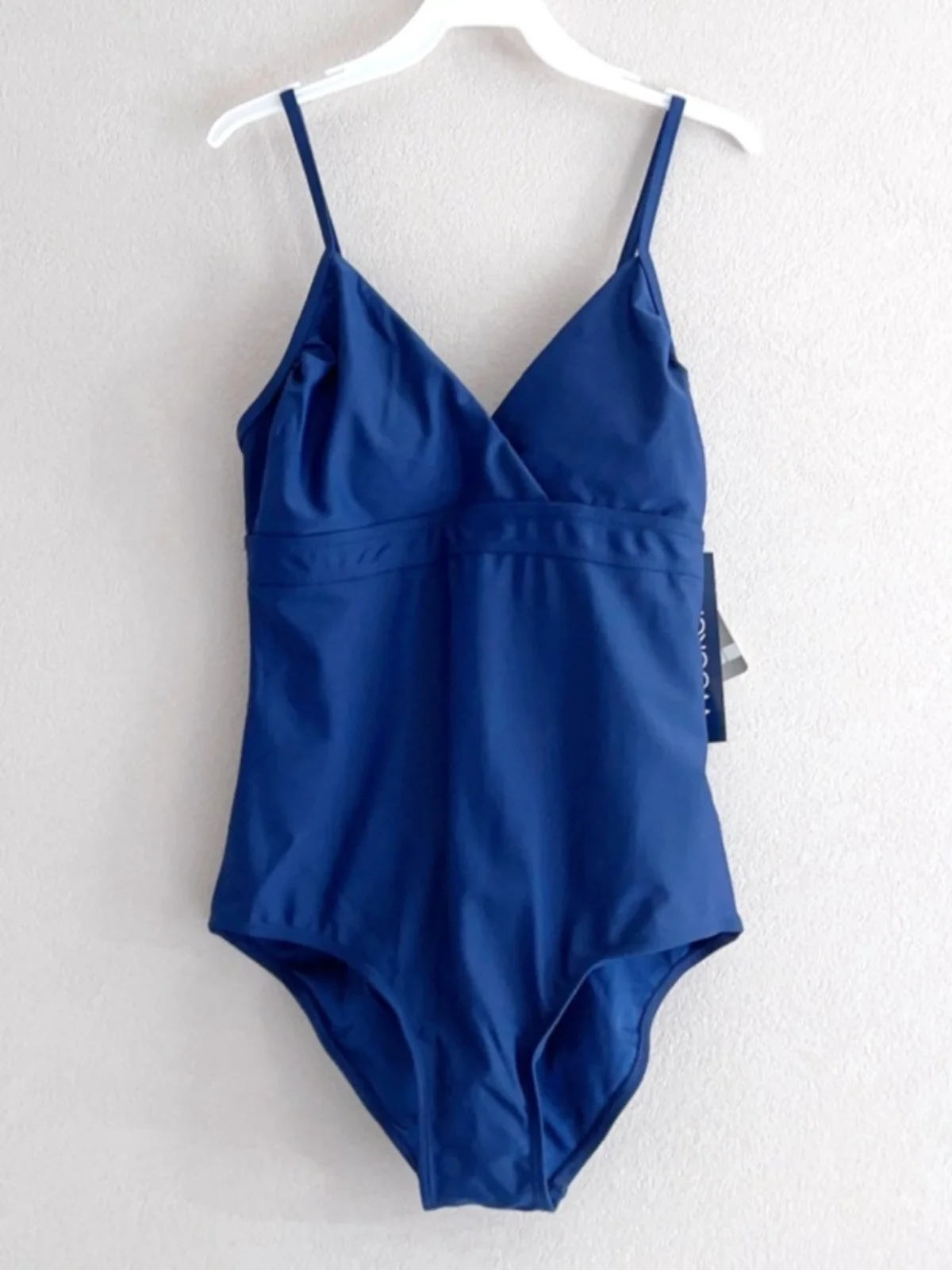 

Wed One-Piece Swimsuit Women's Large Size Sunscreen e Mommy Swimsuit Swimming Hot Springs Slimming Fixed Chest Pad