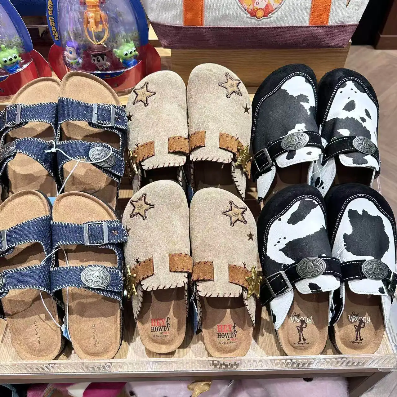 

Disney Pixar Toy Story Sandals UnisexCasual Summer Shoes ComfortableLightweight Non Slip Breathable OutdoorBeach Sports Gift