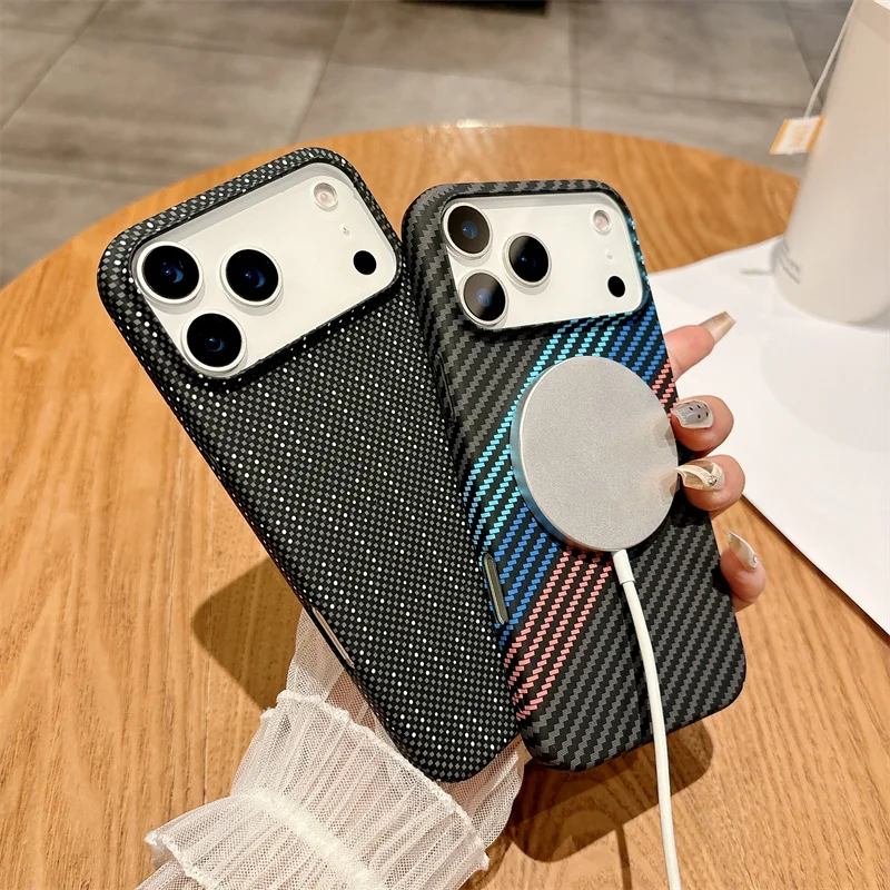 Image of Luxuriöse matte Carbonfaser-Textur für Magsafe Magnetische Hülle für iPhone 17 16 15 14 Plus 13 12 11 Pro Max Stoßfeste Rückabdeckung