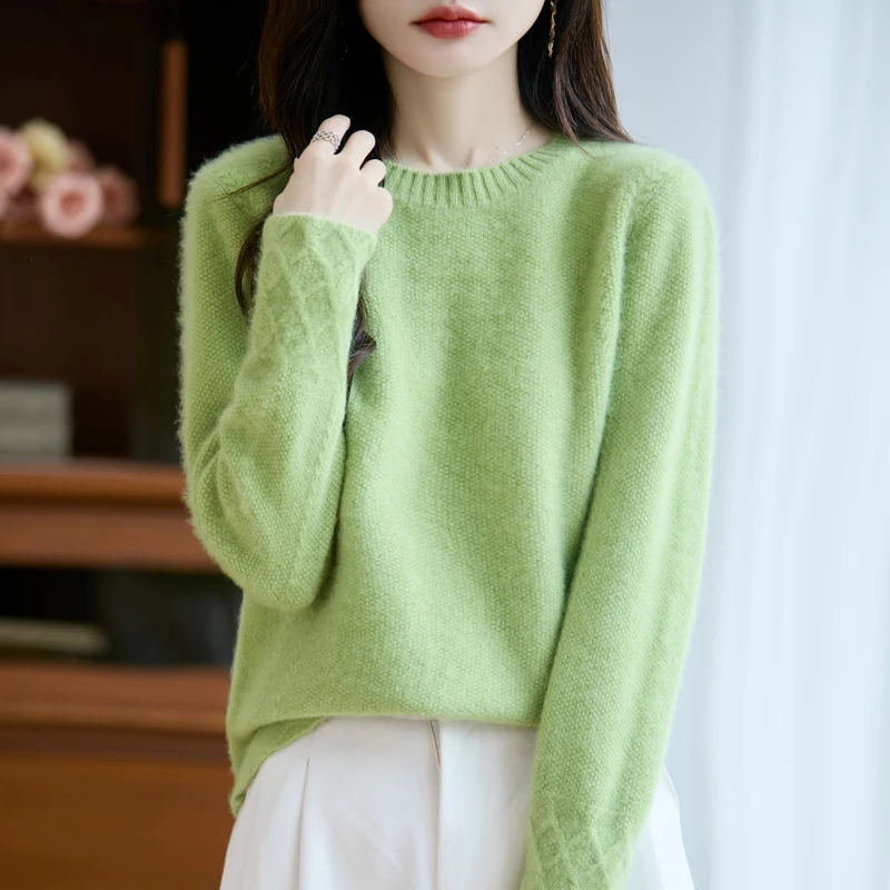 Round neck pure cashmere sweater women's solid color thick sweater pineapple needle knit bottoming shirt.