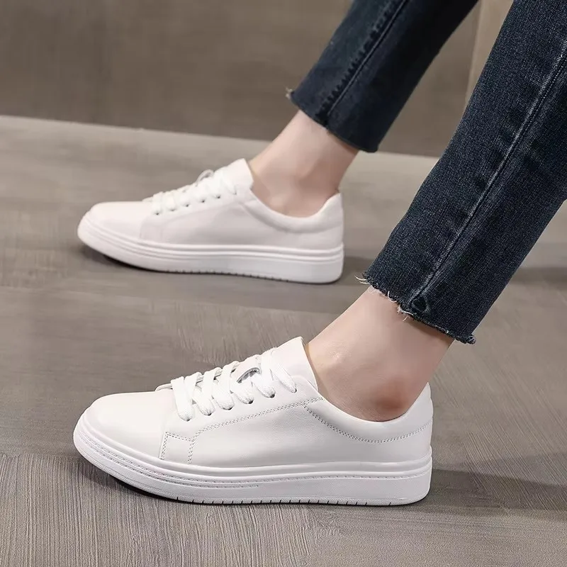 Ondiepe leren witte schoenen voor dames nieuwe casual en veelzijdige platte schoenen