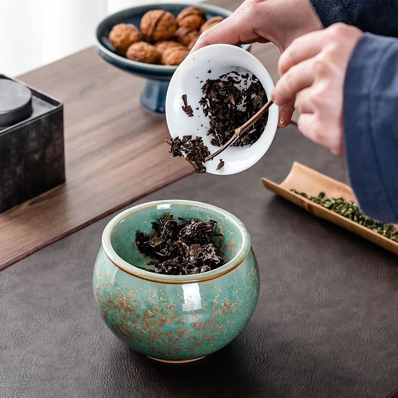 

Kiln Turned Green Glazed Tea Washing Residue Jar With Lid Cup Washing Ceramic Tea Cup Washing Basin Kung Fu Tea AccessoriesZG363