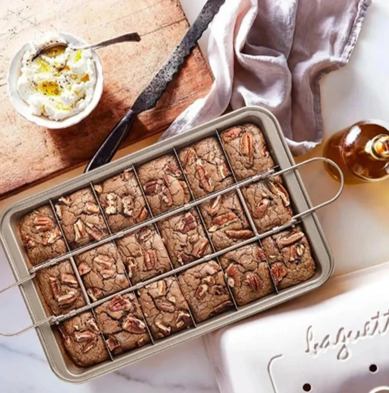 

18 Cavity Square Bread Baking Mold Carbon Steel Cake Bakeware Non Stick Brownie Pan with Dividers Kitchen Baking Tray Cake Mold