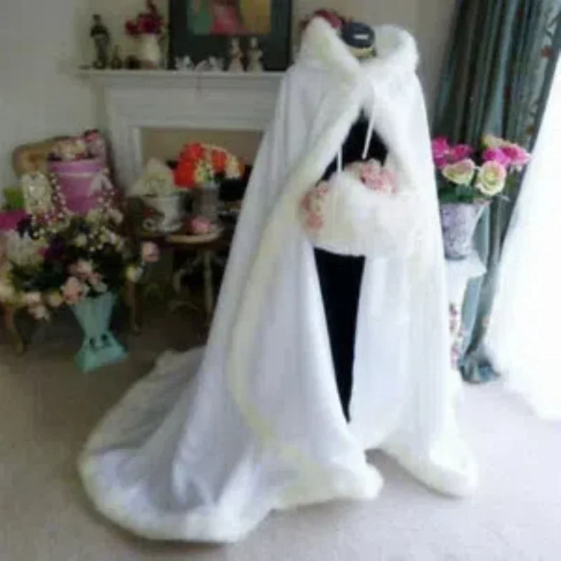 2026 Abrigo Hanfu de Pelo Sintético Engrosado con Forro Polar, Capa de Halloween con Capucha Blanca, Envoltura para Hombros, Disfraz de Danza Moderna Vintage de Alta Gama