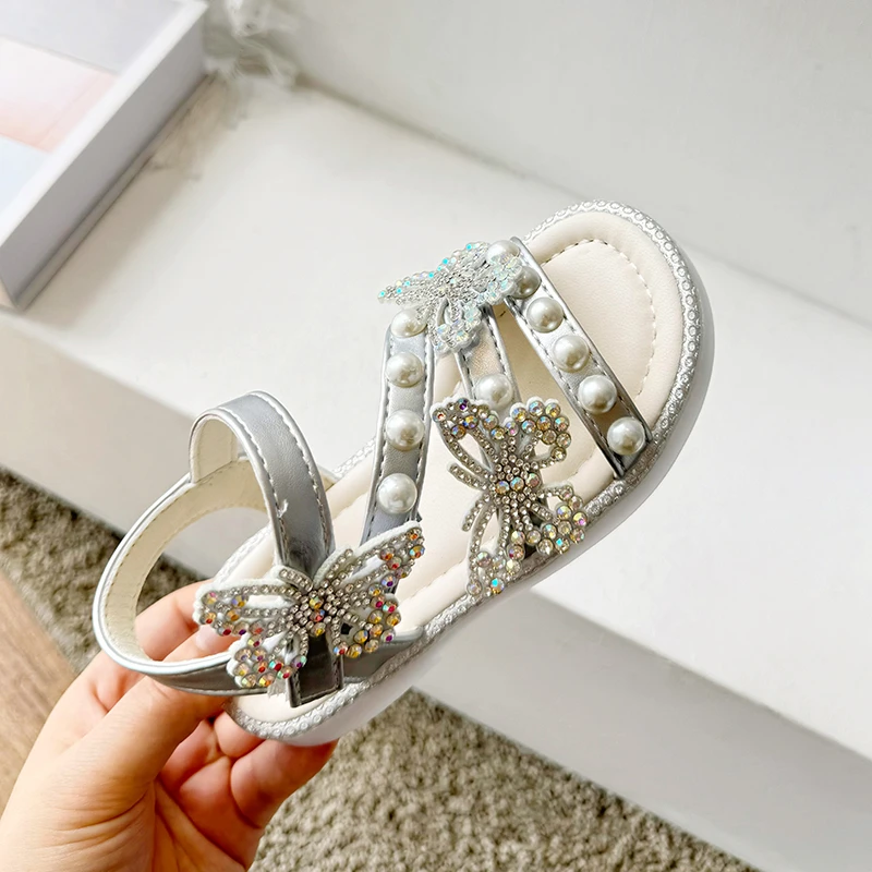 Girls Rhinestone Princess Sandals with Butterfly-knot Fashion Kids Pearls Gladiator Sandals Children Summer Beach Shoes 2024 New