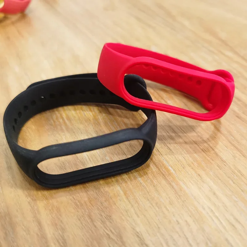 Cinturino di ricambio per Xiaomi Mi Band 5/6 Smart Bracciale in morbido silicone per Mi Band 3/4 Cinturino da polso colorato e confortevole