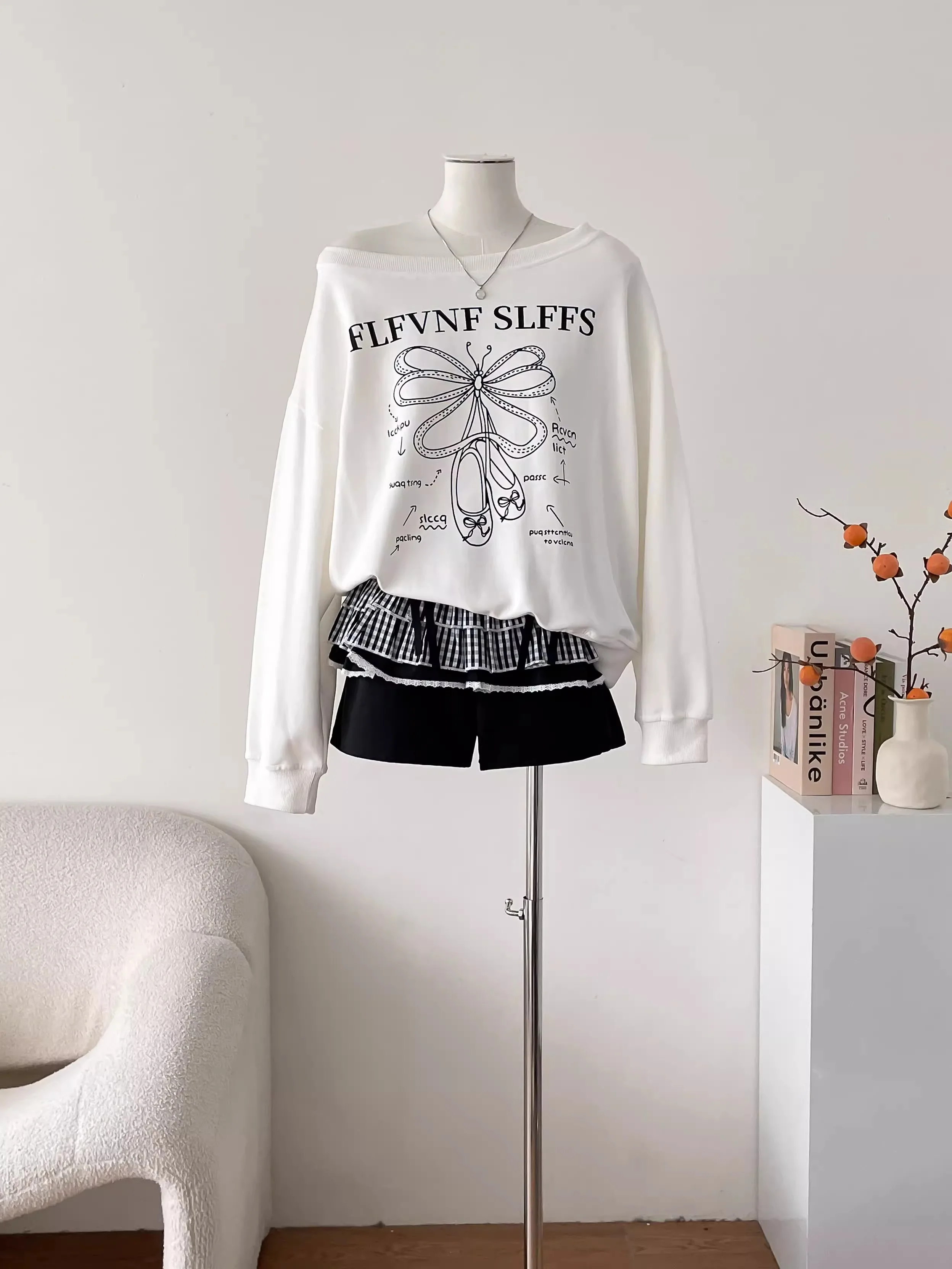 日本の原宿女性パーカー白ルーズ薄い傾斜襟長袖プラスベルベットカジュアルシンプルなトップ秋冬ファッション