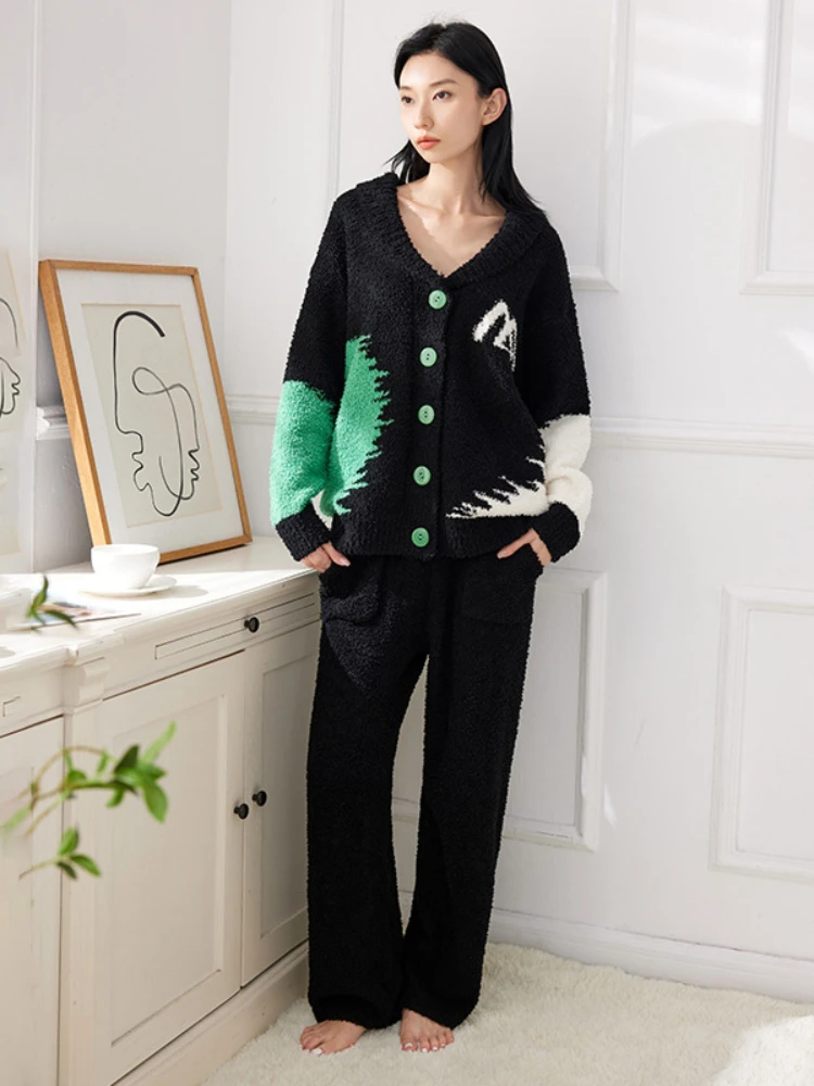 Autumn Winter New Black and Green Pajamas Half Velvet Material Long Sleeve Trousers Thick Fashionable Outwear Home Clothes Women